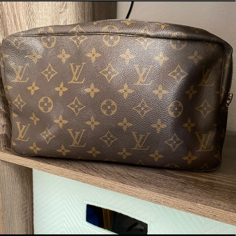 Louis Vuitton Trousse Toiletry Pouch Canvas 23
